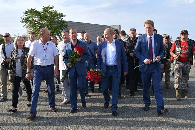Владимир Путин и Дмитрий Медведев в Севастополе